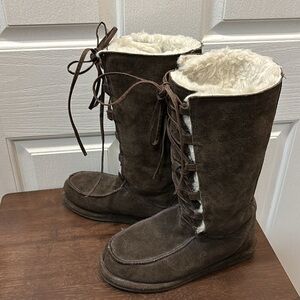 Bear Paw Women's Dark Chocolate Brown Suede Faux Fur Lace Up Boots Size 7